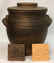 Load image into Gallery viewer, Milk as a glaze! How is that possible?
